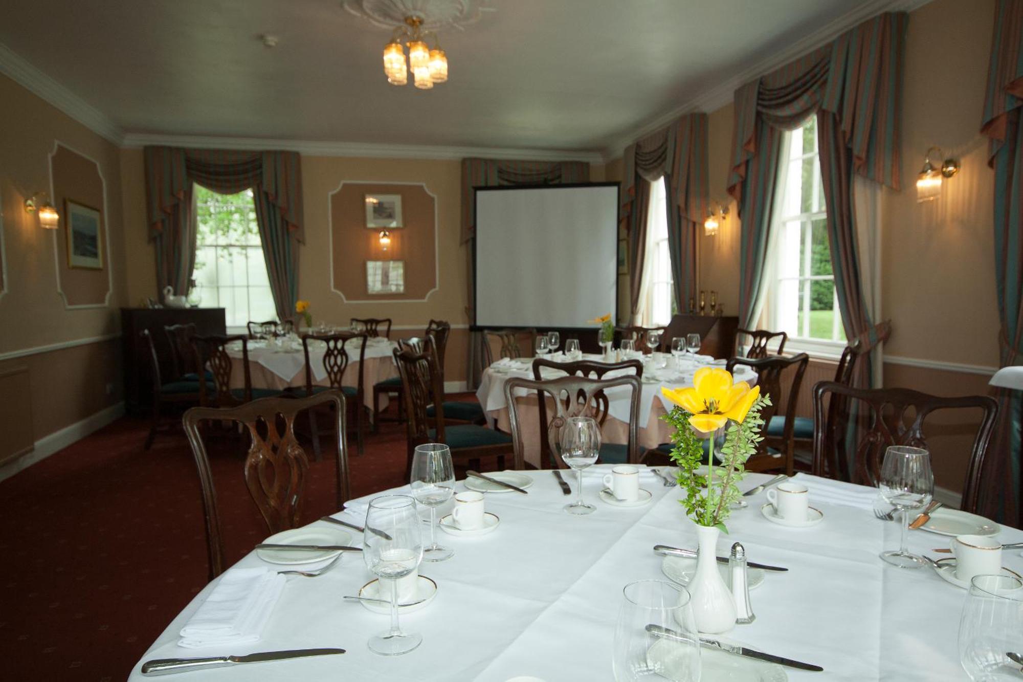 Corse Lawn House Hotel Restaurang bild